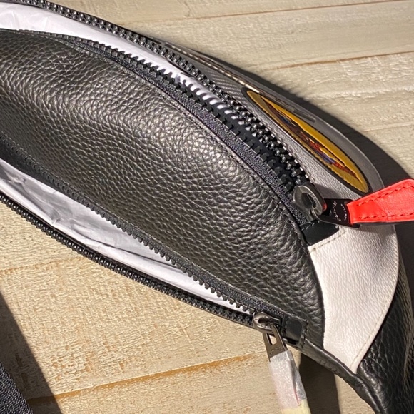 FINAL SALE! COACH MARVEL Belt Bag Patch Spiderman - Picture 8 of 16